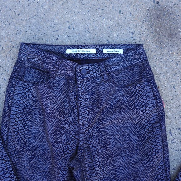 Jones NY Snakeskin Jeans Size 6 Mid-Rise Straight Leg Black Gray Stretch - Picture 5 of 13